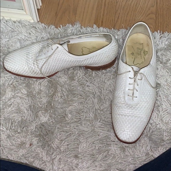 florsheim white bucks